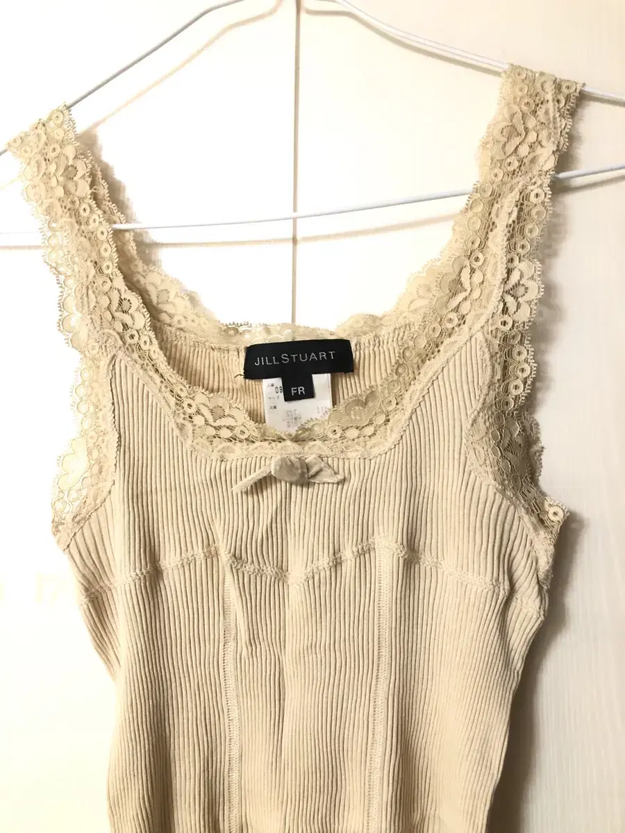 Jill Stuart Vintage lace sleeveless